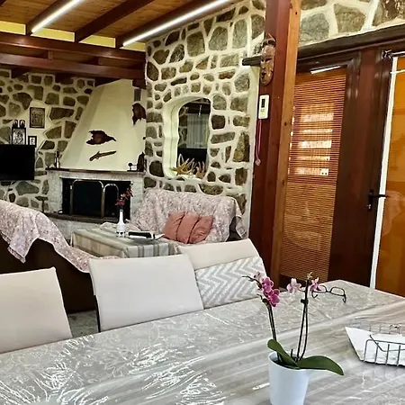 Vakantiehuis Xiropotami House